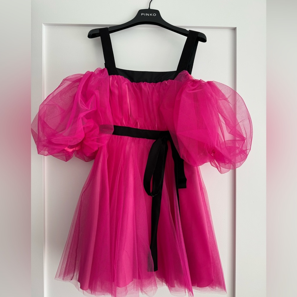 Women pink dress, polyester material. Weared only once, great condition.